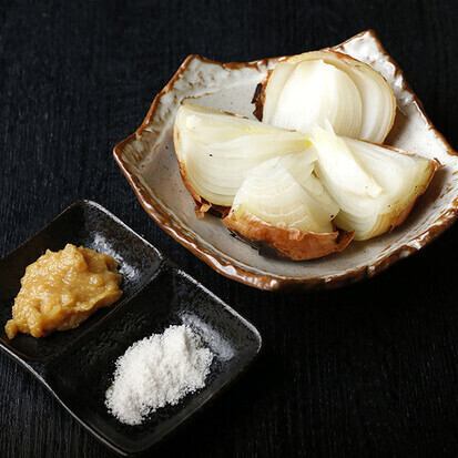 [Addictive delicacy] Charbroiled Awaji Island onions 710 yen (tax included)