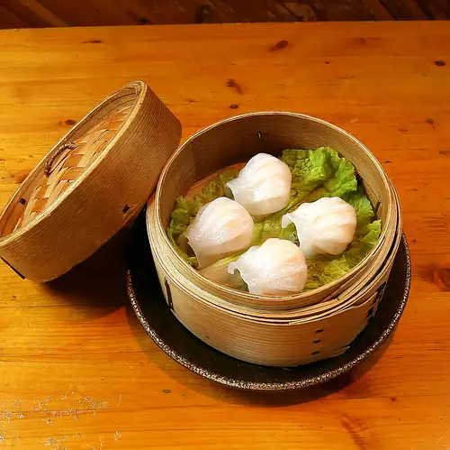Shrimp dumplings (4 pieces or more)