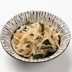 Bean sprouts and wakame seaweed namul