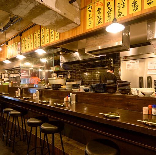 [水道橋駅3分]地元で愛されて16年目！本格焼鳥やホルモンなど居酒屋メニューが豊富♪