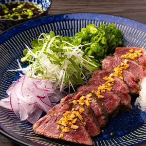 ハラミのローストビーフ風～薬味香るおろしポン酢～