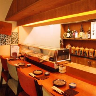 スタッフとの会話も楽しめるお席