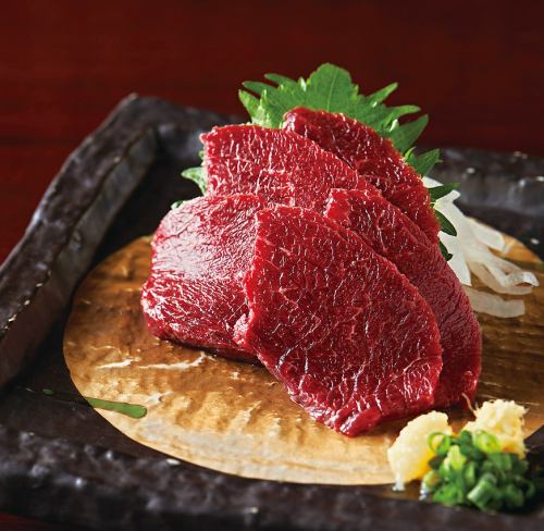 《Carefully selected》 Horsemeat sashimi