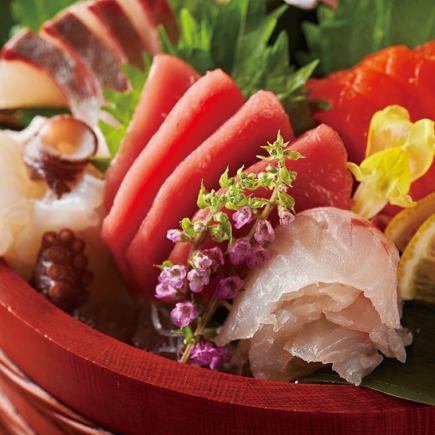 <Premium> 4,480 yen course ◎Luxurious seafood platter ◎Seasonal ingredients and a choice of hot pots ◆Dinner parties welcome