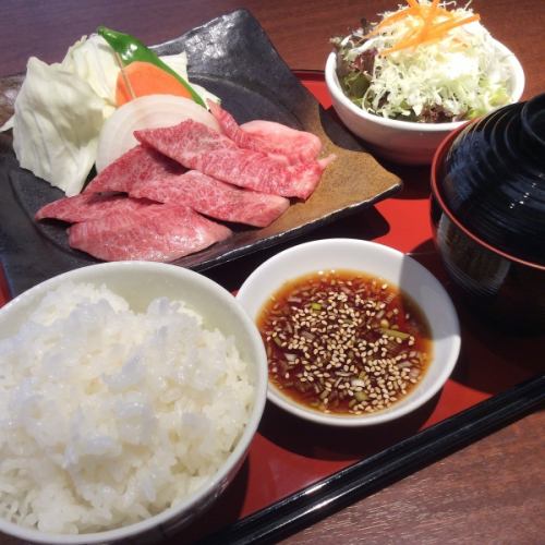 ☆黒毛和牛カルビ定食☆