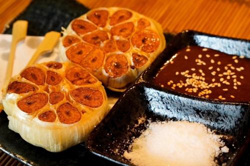 にんにくの丸揚げ