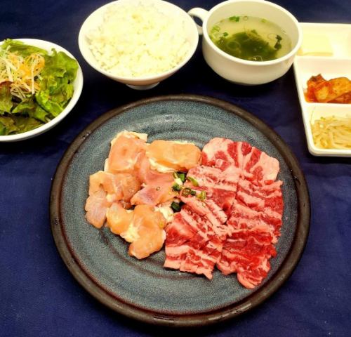 お肉たっぷり200g！量で選ぶなら断然これでしょ！