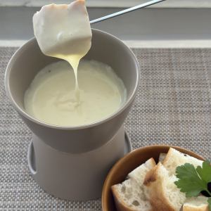 とろけるチーズフォンデュ