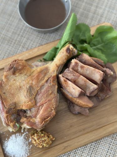 Luxurious meat platter (serves 2-3)