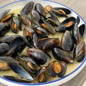 ムール貝の白ワイン蒸し