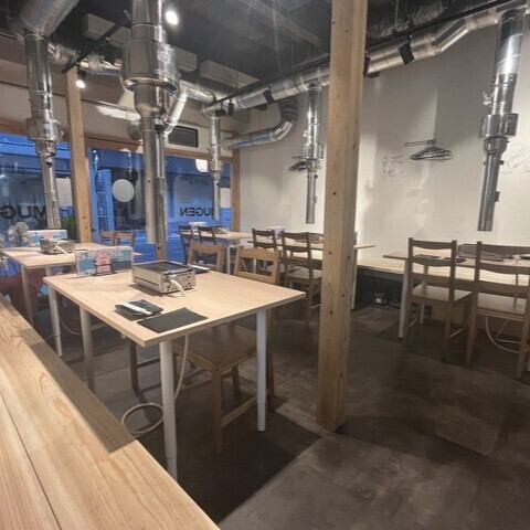 【日韓融合の味覚革命】手作りにこだわった料理が揃い、日韓の美味しさを一度に楽しめるお店です。まるで帰る場所があるかのような、温かいおもてなしがお客様をお迎えします。現地の人も感動する本格韓国料理を、皆でシェアしながら楽しむ時間は特別！韓国本場の料理を味わいながら、友人達と楽しい時間をお過ごし下さい♪