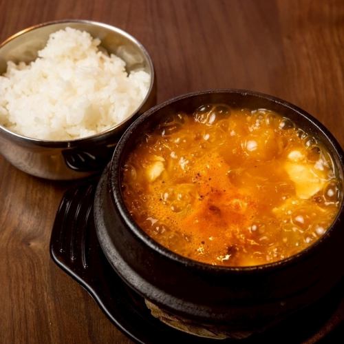 スンドゥブチゲ(ライス付き)