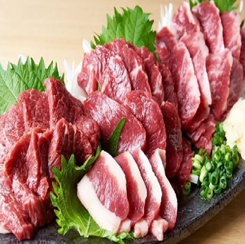 Assortment of 4 types of specially selected horse sashimi *Assortment for 2 people