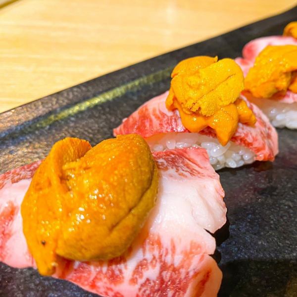 The finest dish! “Marbled sea urchin topped with horse meat sushi”★