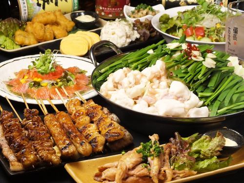 [Draft beer is also OK] Carefully selected skewers + Hakata specialty offal hot pot, with fresh fish sashimi [all-you-can-drink] course
