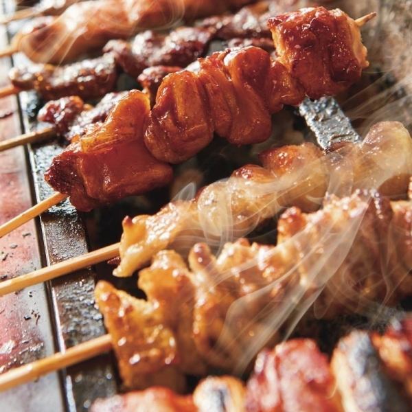 【匠の技】備長炭で焼き上げる自慢の焼鳥各種（鶏・牛・豚・野菜串）