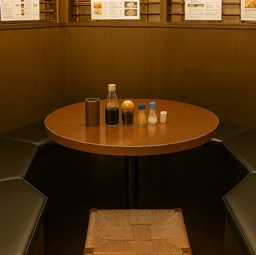 円卓の個室風空間◎
