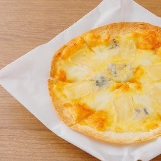 クアトロフォルマッヅ