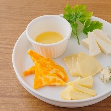 チーズの盛り合わせ