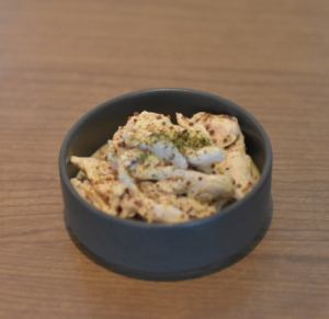Steamed chicken with honey mustard sauce