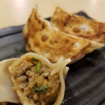 Rampak gyoza