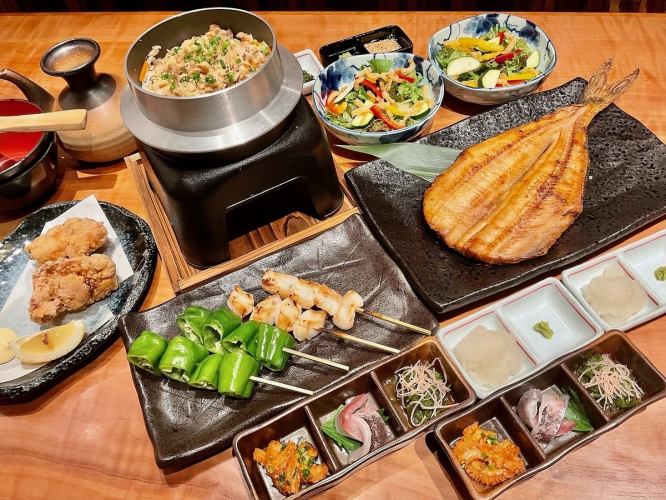 【2人套餐】黃金鯛魚釜飯雙人套餐+2小時無限暢飲4,800日圓（每人含稅）
