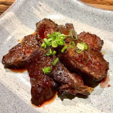 Charcoal-grilled beef skirt steak