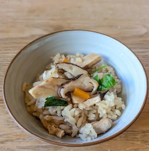 岩手県産松茸の釜飯