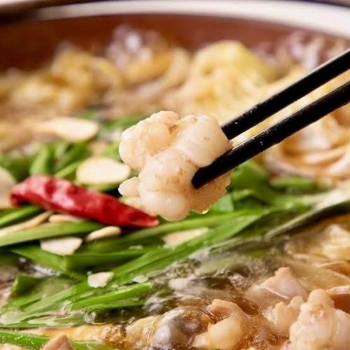 《カウンターは4席ご用意》お仕事帰りに軽く1杯いかがですか♪あったかもつ鍋も1人前~注文可能です！