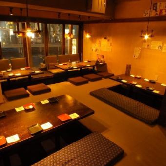 [Most popular] Table seats where you can enjoy a private space.It can accommodate from 10 people up to a maximum of 35 people.Seats fill up quickly, so if you're interested, make sure to make a reservation!