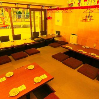 [Perfect for any type of banquet! "Relaxed sunken tatami room"] Taking advantage of the long interior space, this space has also been turned into a private space! It can be rented out for parties of 17 or more, and can seat up to 24 people.A luxurious space that is just the right size and perfect for company parties and all kinds of private occasions.
