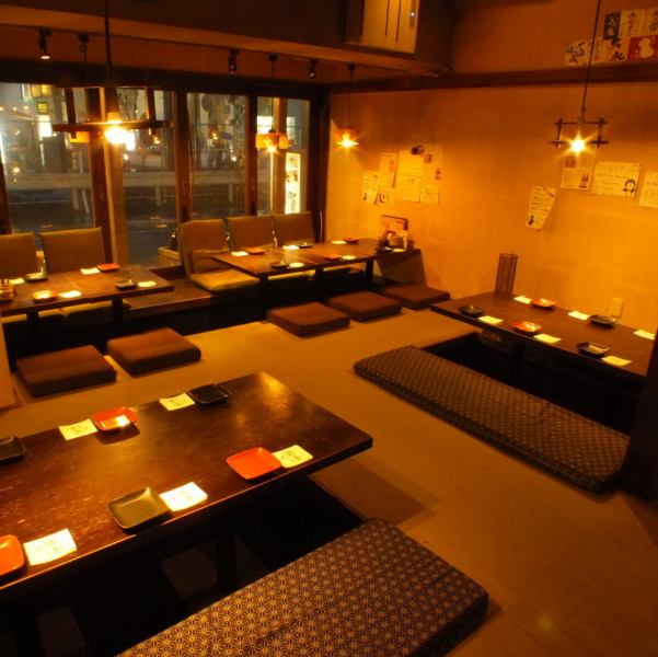 [Spacious and spacious tatami mat seats] 4 seats x 1 6 seats x 3 16 or more seats can be reserved.It can accommodate up to 24 people including birthday seats.There are no other table seats in the same space, so you can enjoy a private space.It can be used in various scenes such as company drinking parties, alumni associations, and inner ring drinking parties.