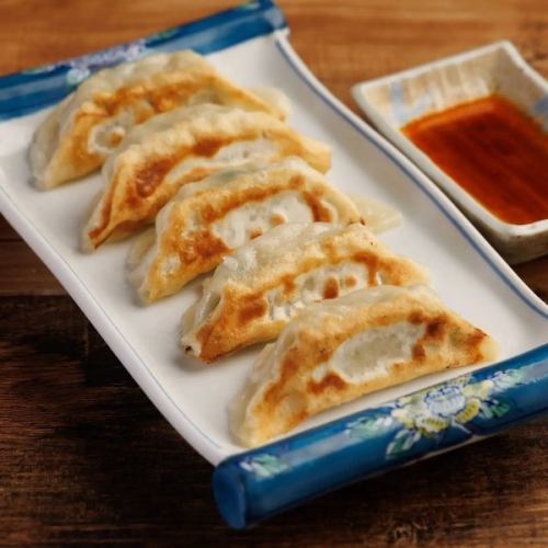 チーズ鉄板焼き餃子