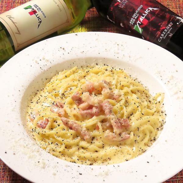 Popular among women and children ♪ Rich cheese carbonara 850 yen (tax included)