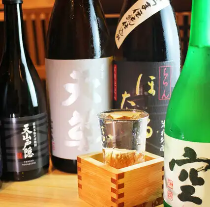 厳選ドリンクで料理に華を