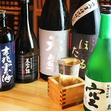 料理を引き立てる多彩なドリンクで心地よい一杯を