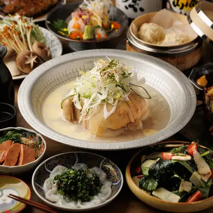 For welcome and farewell parties: [Tori Ichidai's famous Samgyetang (Korean chicken soup) + rare cut of chicken breast (Matsui course)] 8 dishes with 2 hours of all-you-can-drink for 6000 yen (6600 yen including tax)