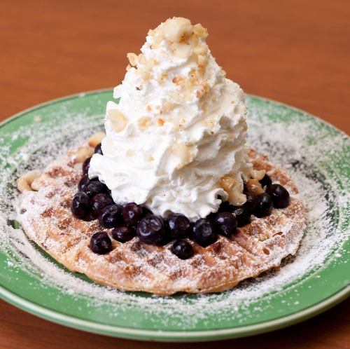 ブルーベリー エスプーマクリームとマカダミアナッツ