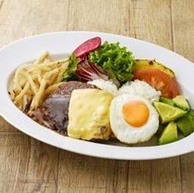 アボカドチーズソースロコモコ