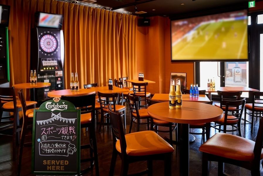 大型スクリーンでスポーツ観戦もできます！お店丸ごと貸切も可能です♪