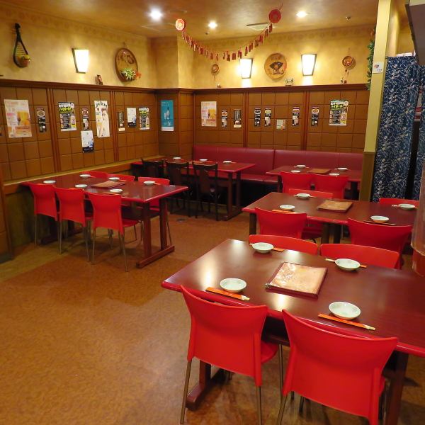 Tables for 1 to 8 people are available on the first floor.You can use it comfortably and calmly.Banquets for up to 45 people are possible on the 2nd floor (please contact us for charter)♪