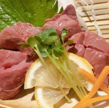 【低温調理】鶏のレバ刺し～特製ごま油塩で～