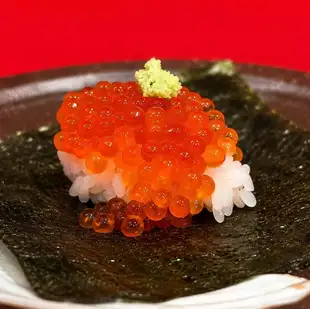 イクラ　寿司