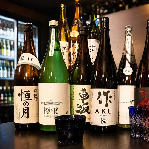 利酒師厳選の日本酒など常時100種類以上！