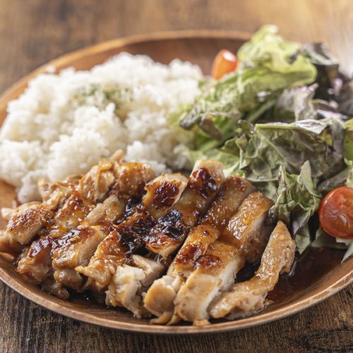 ランチセットに込めたお得さと上質感の両立！