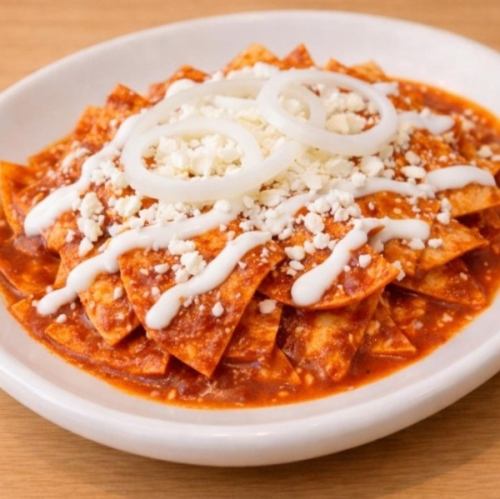 Red Chilaquiles with chicken 