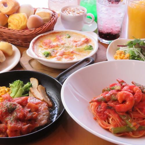 Lunch with all-you-can-eat bread starts from 1,680 yen ♪ Choose daily mains ☆