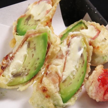 Avocado, prosciutto and cream cheese tempura