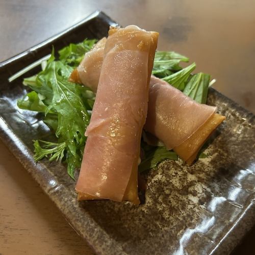 4種チーズ春巻の生ハム巻き