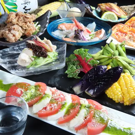 【女子会コース】2種のデザートやとり天、ステーキなど充実の全9品◆3時間飲み放付4200円(税込)